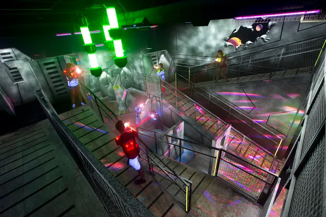 Lazertag Extreme – Arcade + 3-Story Laser Tag + Pixel Games, STEM Activities + Cafe with Craft Beers