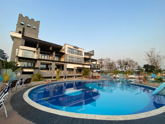 Crystal Lake Resort & Tours, Oguta.