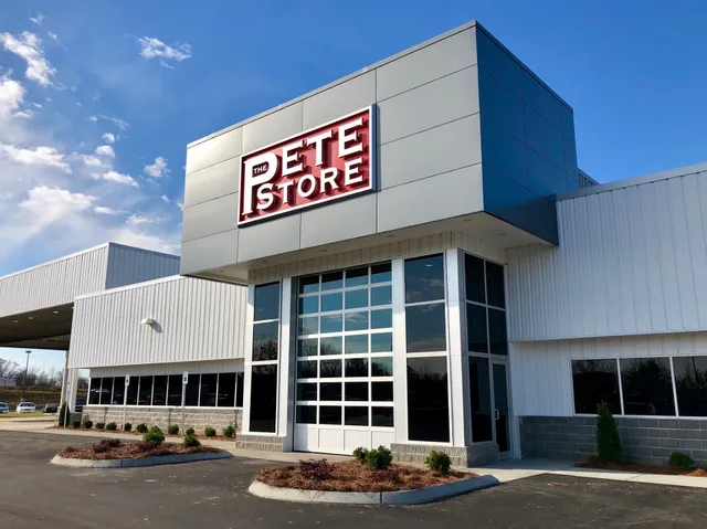 The Peterbilt Store - Greenville