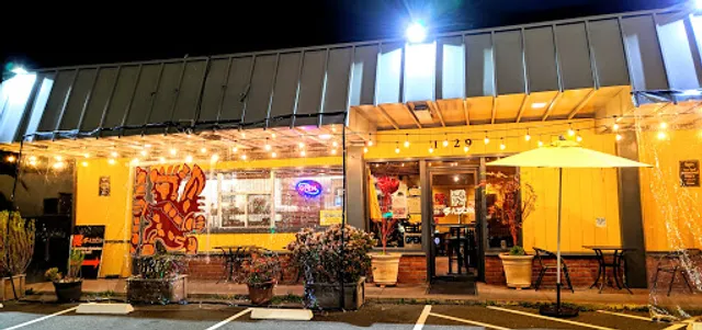 Sazon Peruvian Cuisine & Deli