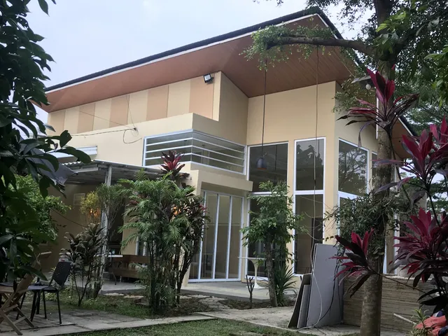 Embay House & Private Pool