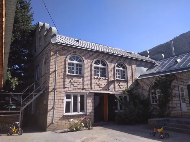 Gostevoy Dom Khizhina