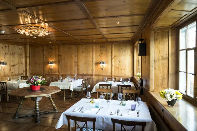 Restaurant & Hotel Weiss Kreuz Malans