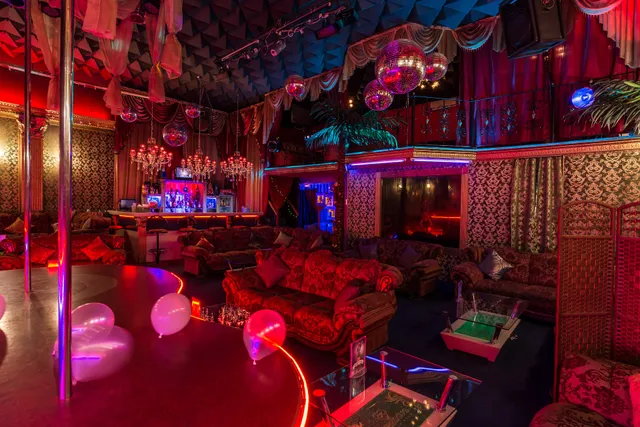 Стриптиз-клуб Kazanova