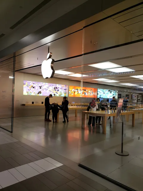 Apple CoolSprings Galleria