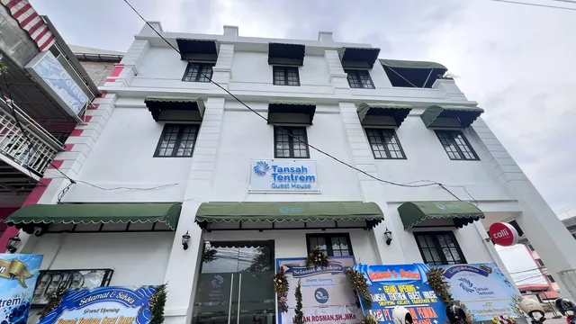 Tansah Tentrem by Calli Rooms