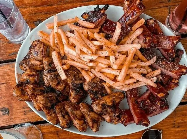 Vintage Pub and Grill