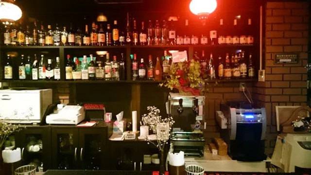 サフラン・カフェバー