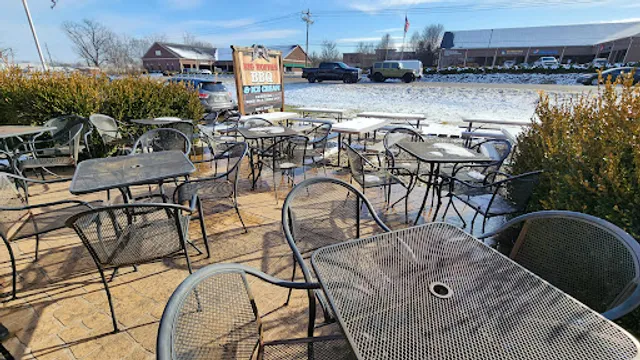 Big Hoffa's Smokehouse