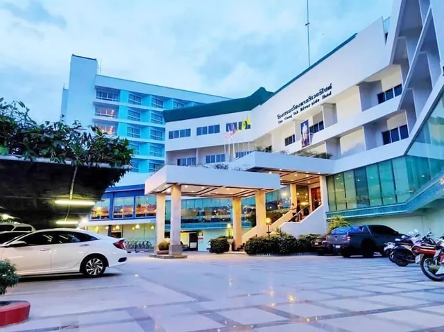 Viang Tak Riverside Hotel