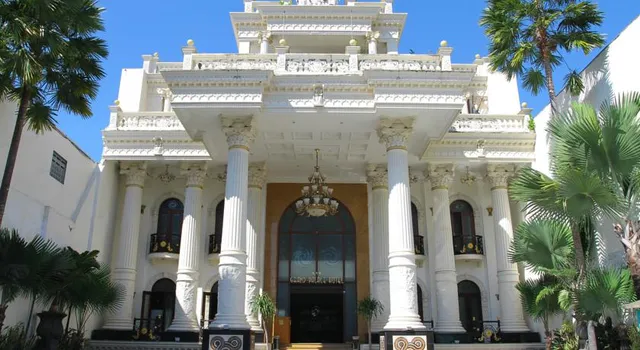 The Grand Palace Hotel