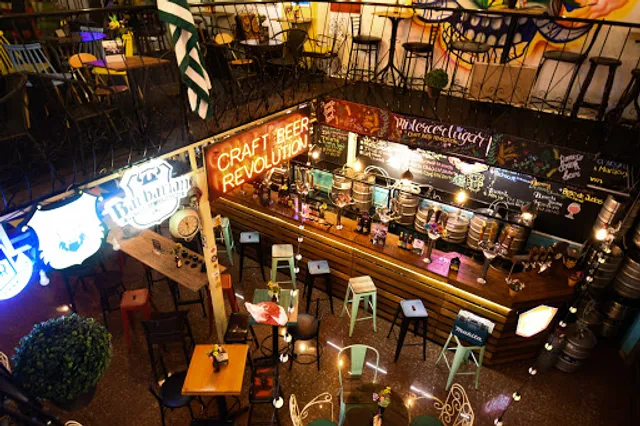 MI TERCER LUGAR LIMA - Bar de Cervezas Artesanales