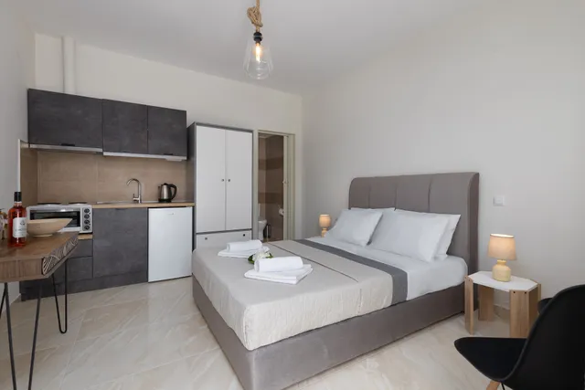 Sunny Studios Mangana