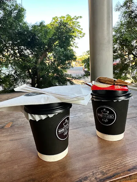 1995 Studio Cafe Bantay