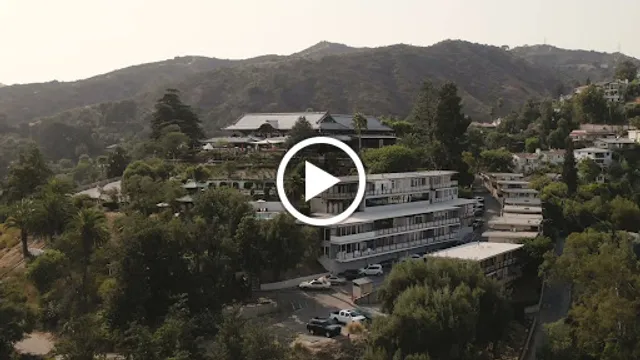 Hollywood Hills Hotel