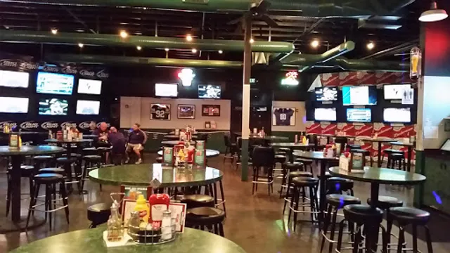 Bully's Sports Bar & Grill