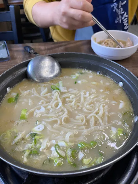금호동닭한마리칼국수
