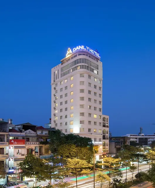 Danly Hotel