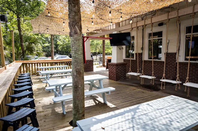 Blues Coastal Bar & Grill