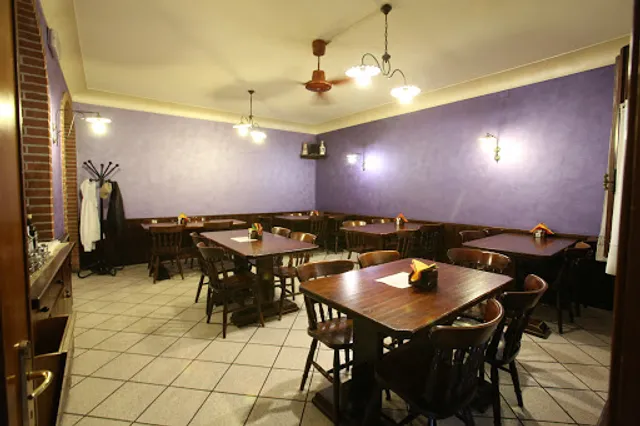 Birreria Pizzeria Le Botti Di Tomba Oride