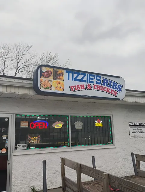 TIZZIE'S LeGRIL FUMOIR