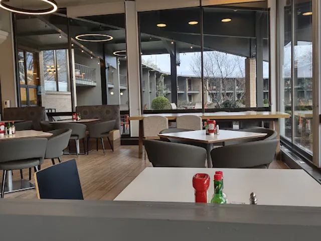 Ripples Riverside Bar And Grill