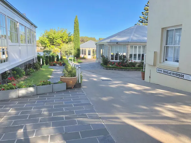 Douglas Riverside Accommodation