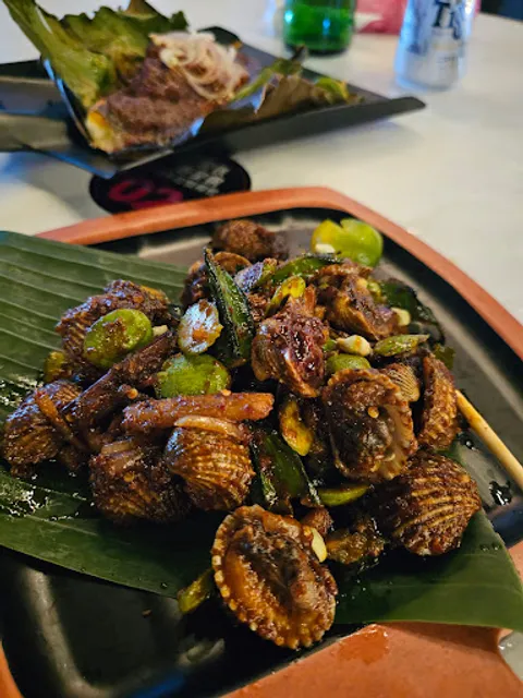 STREET FOOD GARDEN | 七里箱