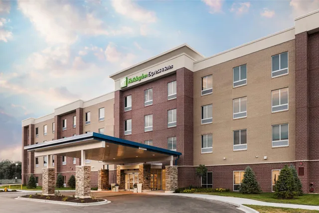 Holiday Inn Express & Suites St. Louis - Chesterfield by IHG