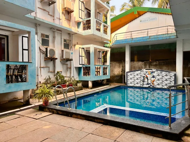 Queen of Queen's Hotel Calangute