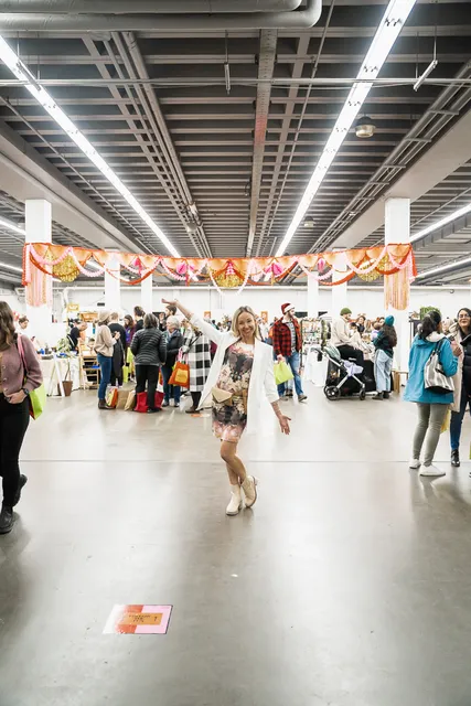 UNIQUE WORLD (formerly Unique Markets)