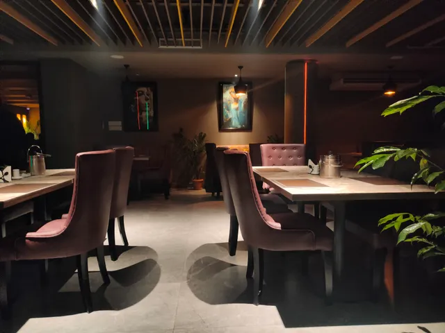 Kingfisher Restaurant & Bar