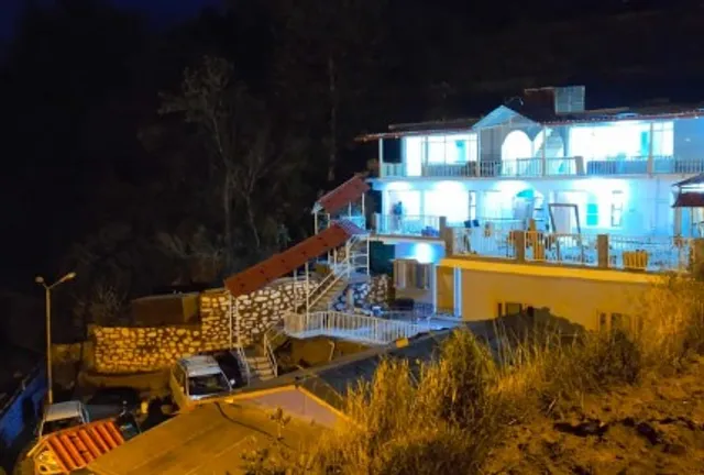 Village Connection - Himalayan Lodge In Joshimath