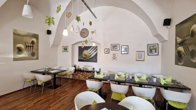 OLIVO Pizza Restaurant Cafe