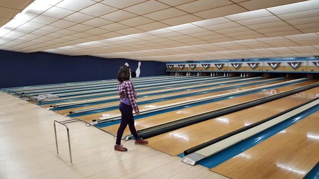 R D's Gorge View Lanes LLC