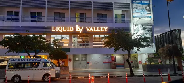 Liquid Valley Retail & Bar
