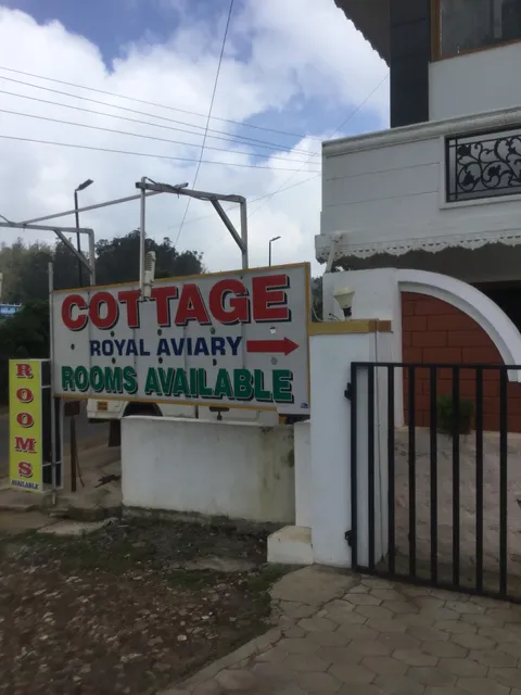 Cottage Royalaviary