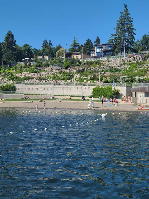 Meydenbauer Bay Pier & Park (Rondeau Wharf)