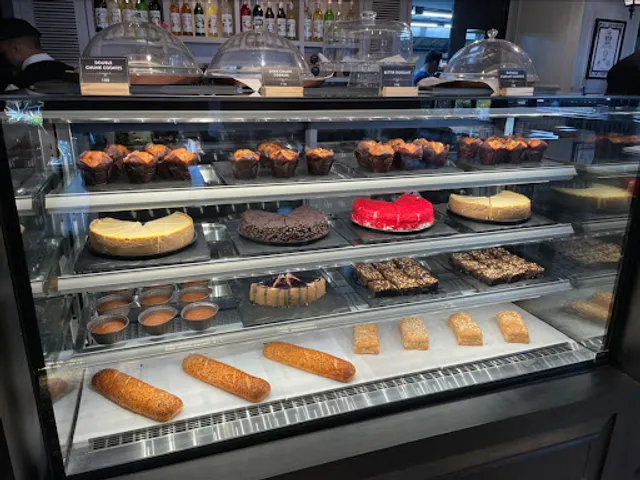 ZOOBY'S - Restaurant | Café | Cakery | Stay - Bhimtal