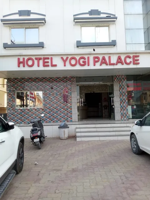 Hotel Yogi palace