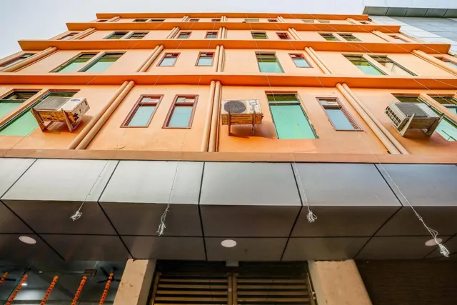 Hotel Noida Continental