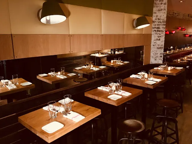 Amélie Upper West Side Bistro & Wine Bar