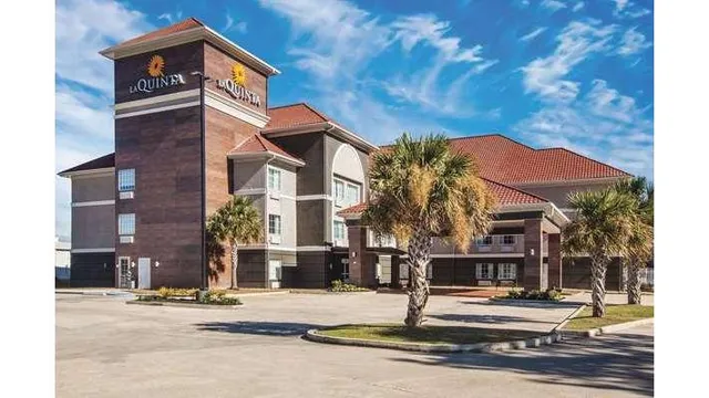 La Quinta Inn & Suites by Wyndham Walker - Denham Springs