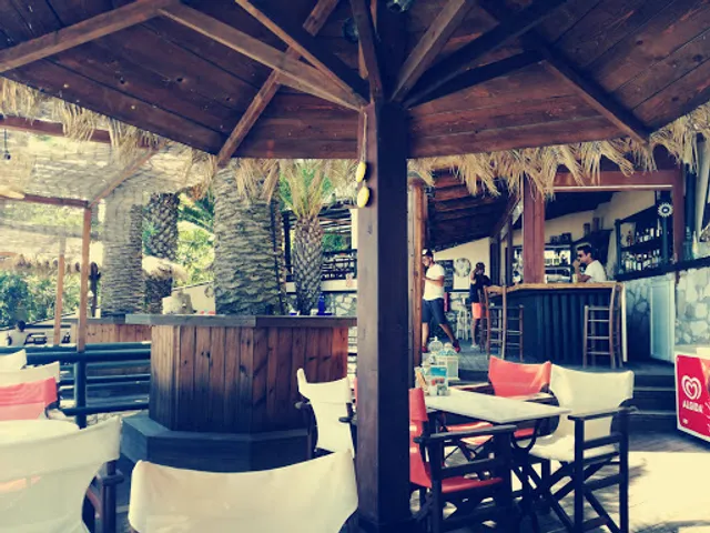 Oasis Beach Bar