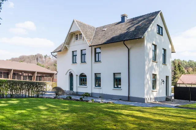 Verwaltung Gut Edelburg | Ferienwohnung & Ferienhaus | Forst- und Renteiverwaltung | de Becker Remy | NRW