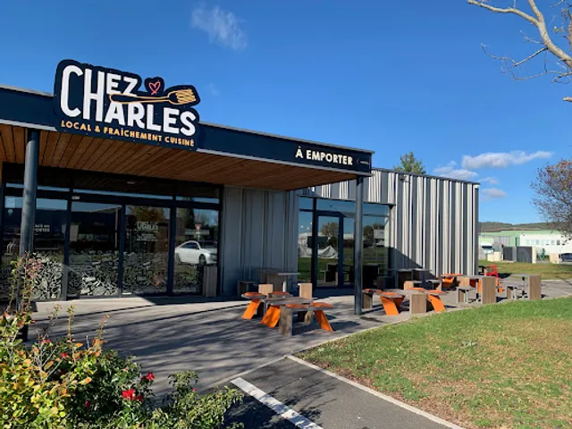 Chez Charles-Ladoux