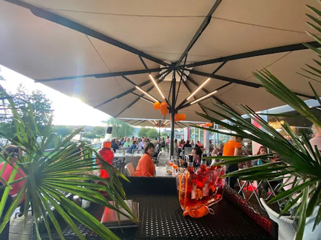 Le Quai Saint-Martin