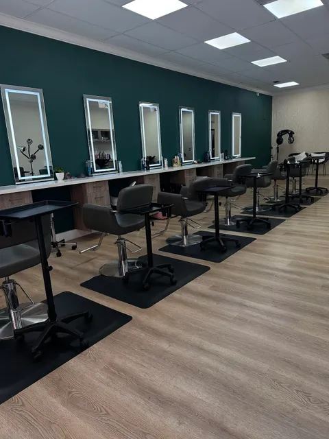 Hidden Gem Beauty Bar