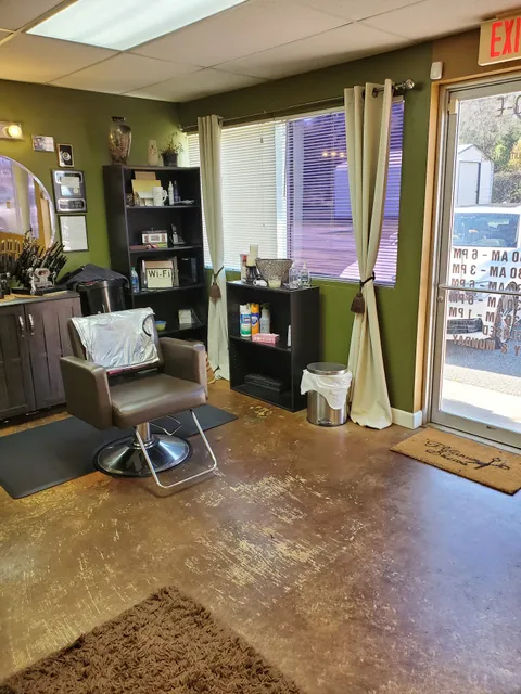 Platinum Shears Hair Salon