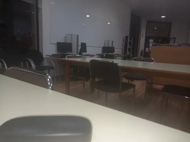 Biblioteca Publica José Fuentes - Torre del Pla